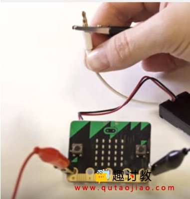 （七）基础例子：micro：bit加装耳机