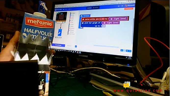 (二十四)基础例子:牛奶盒怪物