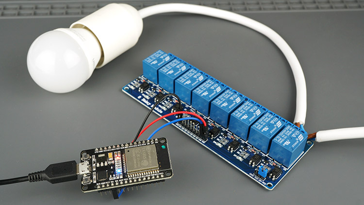 ESP32 继电器模块 – 控制交流电器(Web 服务器)