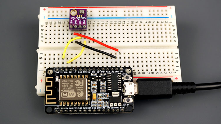 ESP8266两块板之间的客户端-服务器 Wi-Fi 通信 (NodeMCU)
