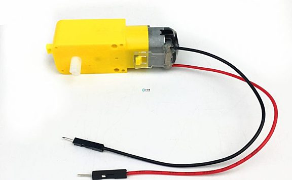 如何制作DIY一个低成本高性能的遥控玩具坦克？